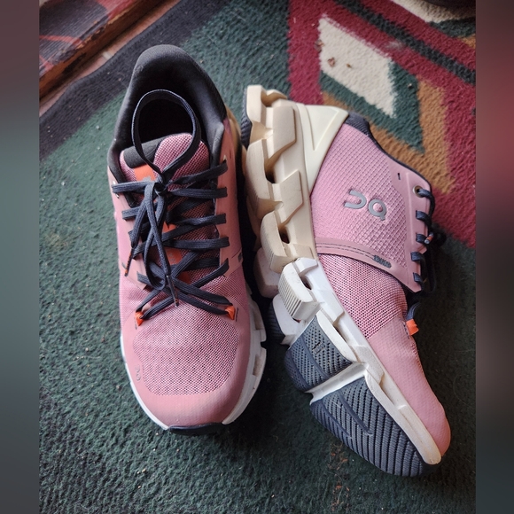 On Running Women's Athletic Shoes in Pink and Black - Picture 4 of 9